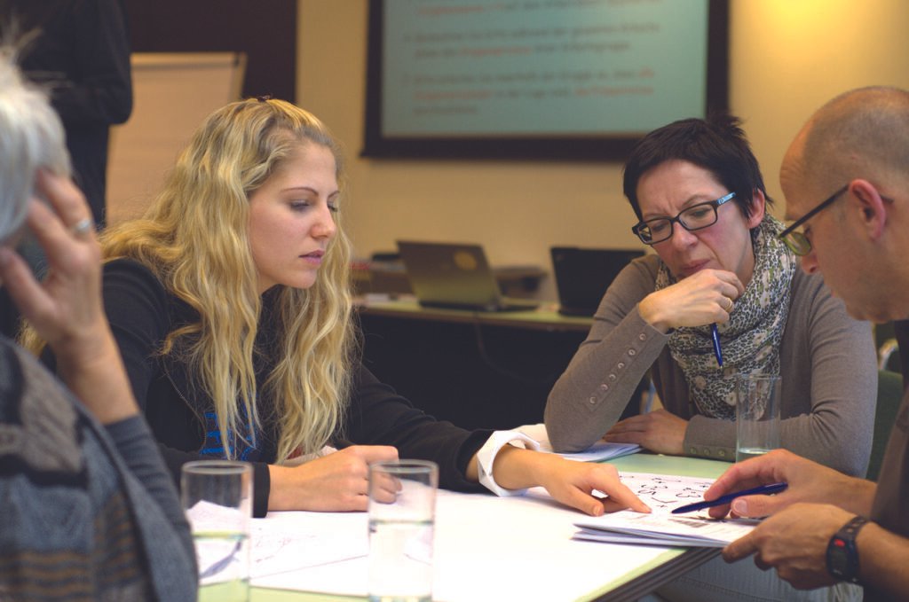 meeting 4784909 1280